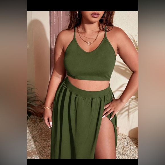 Sexy two pc skirt and crop top - Picture 4 of 6